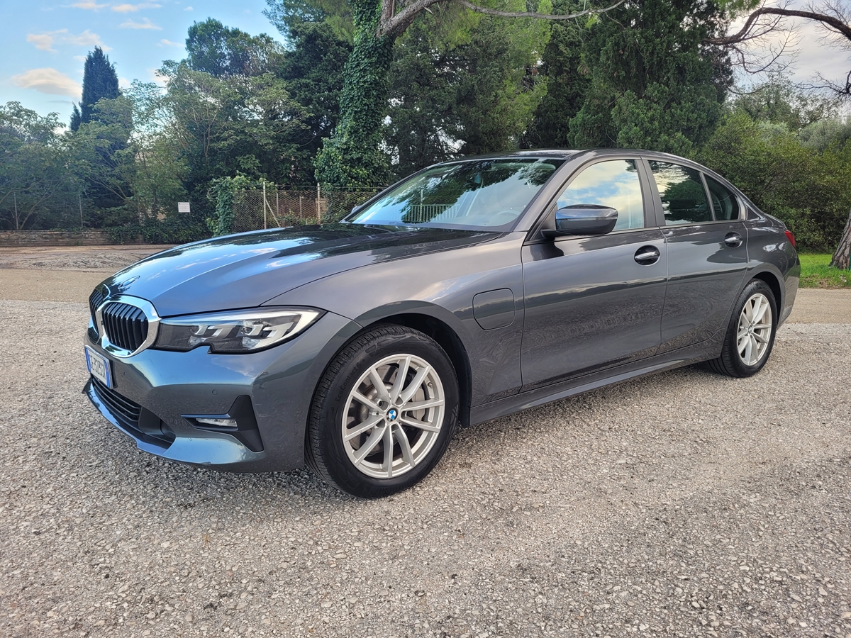 Foto Bmw 330E xDrive Business Advantage