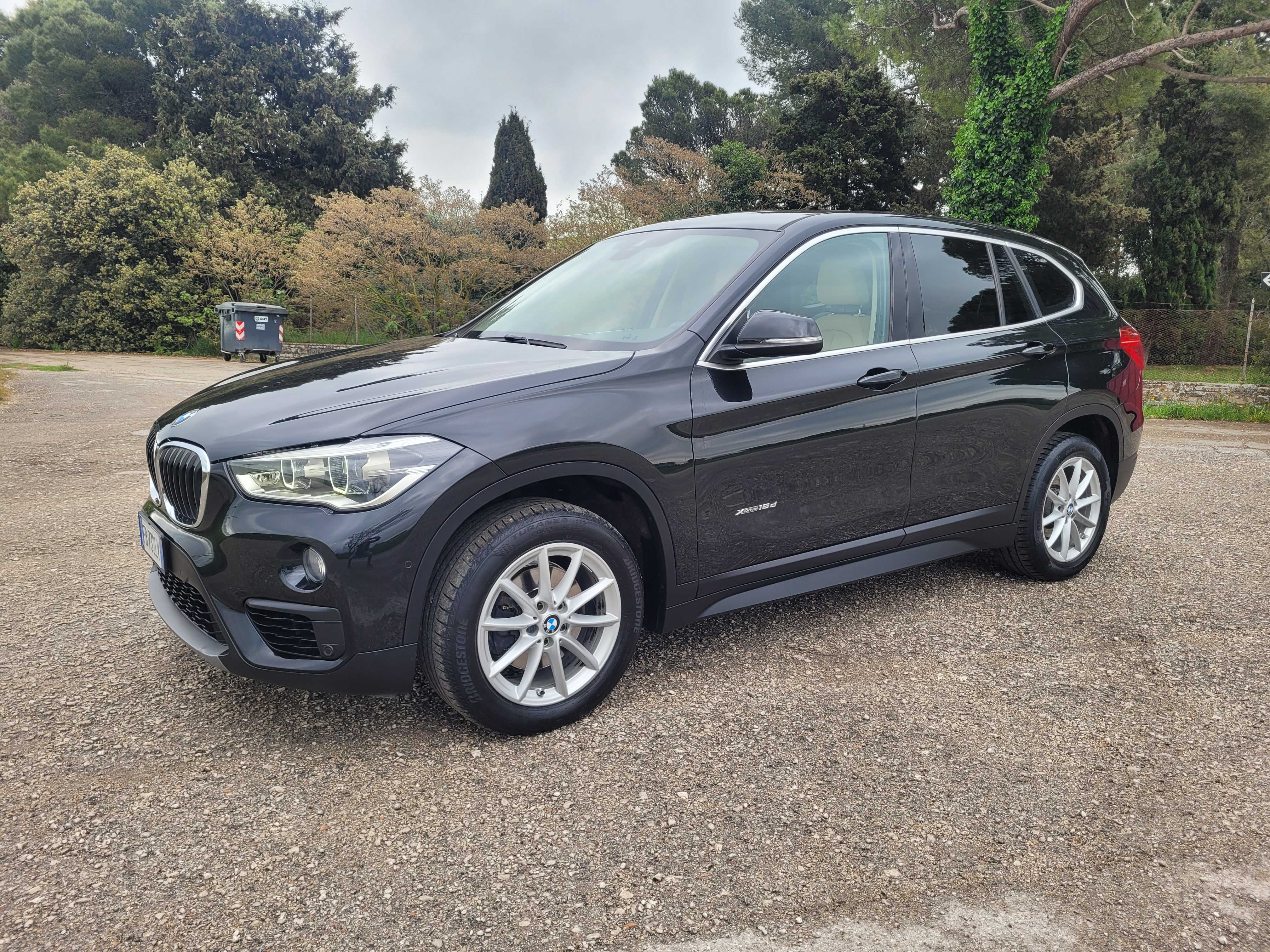 Foto BMW X1 xDrive18d xLine