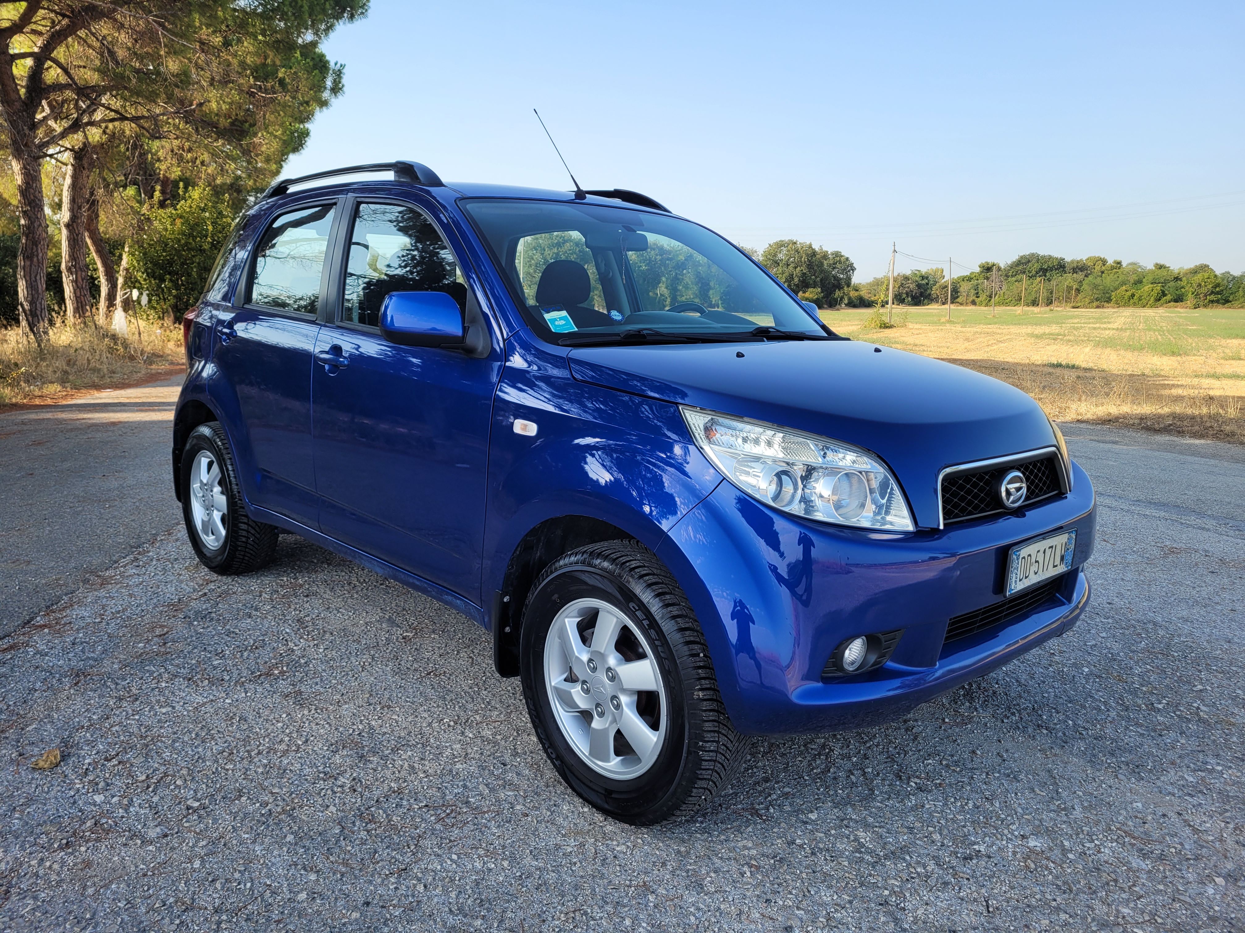 Foto Daihatsu Terios 1.5 SX O/F