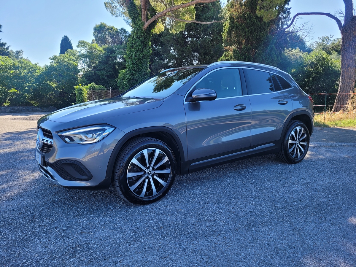Foto GLA 200 d Automatic 4Matic Sport Plus