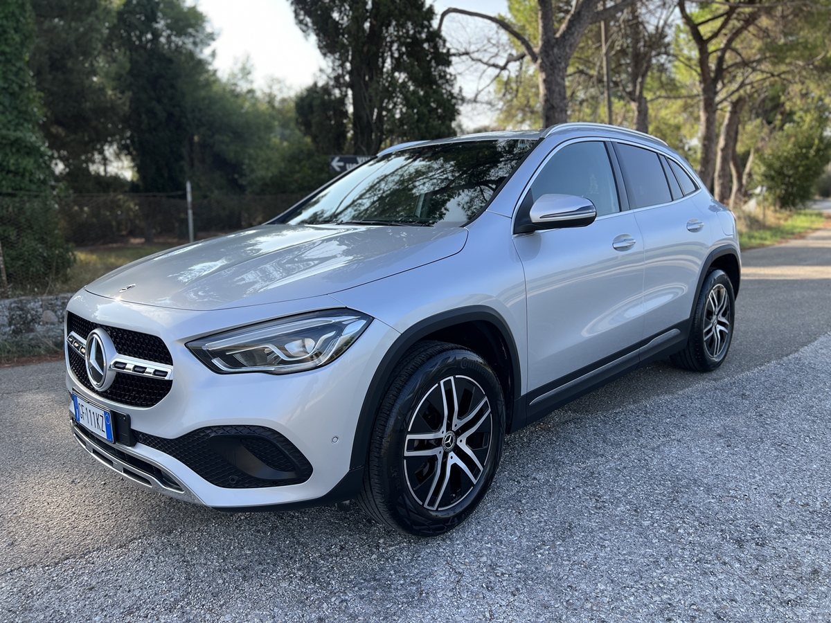 Foto GLA 200 d Sport Plus auto