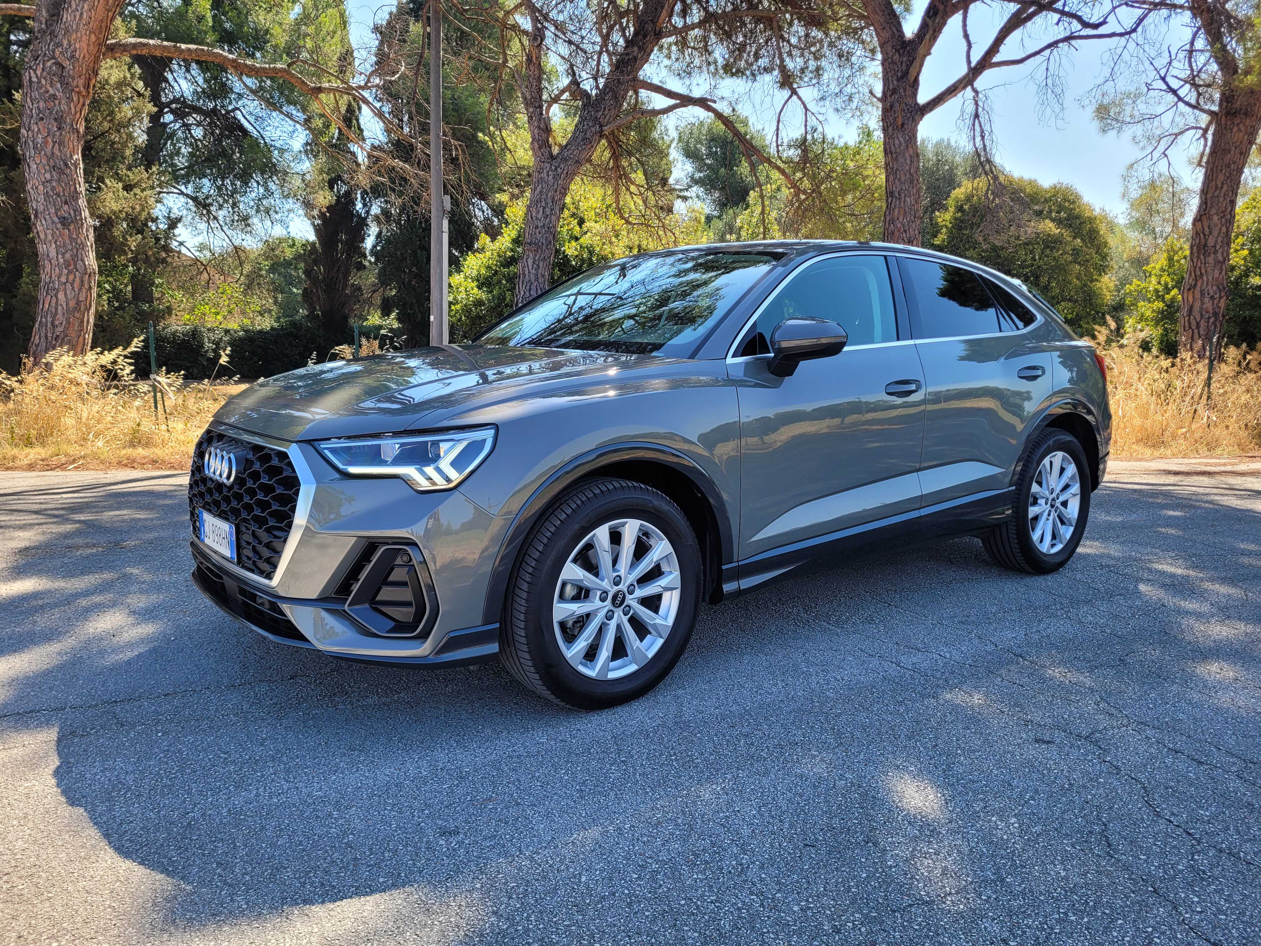 Foto Q3 SPB 35 TDI S tronic Business Plu