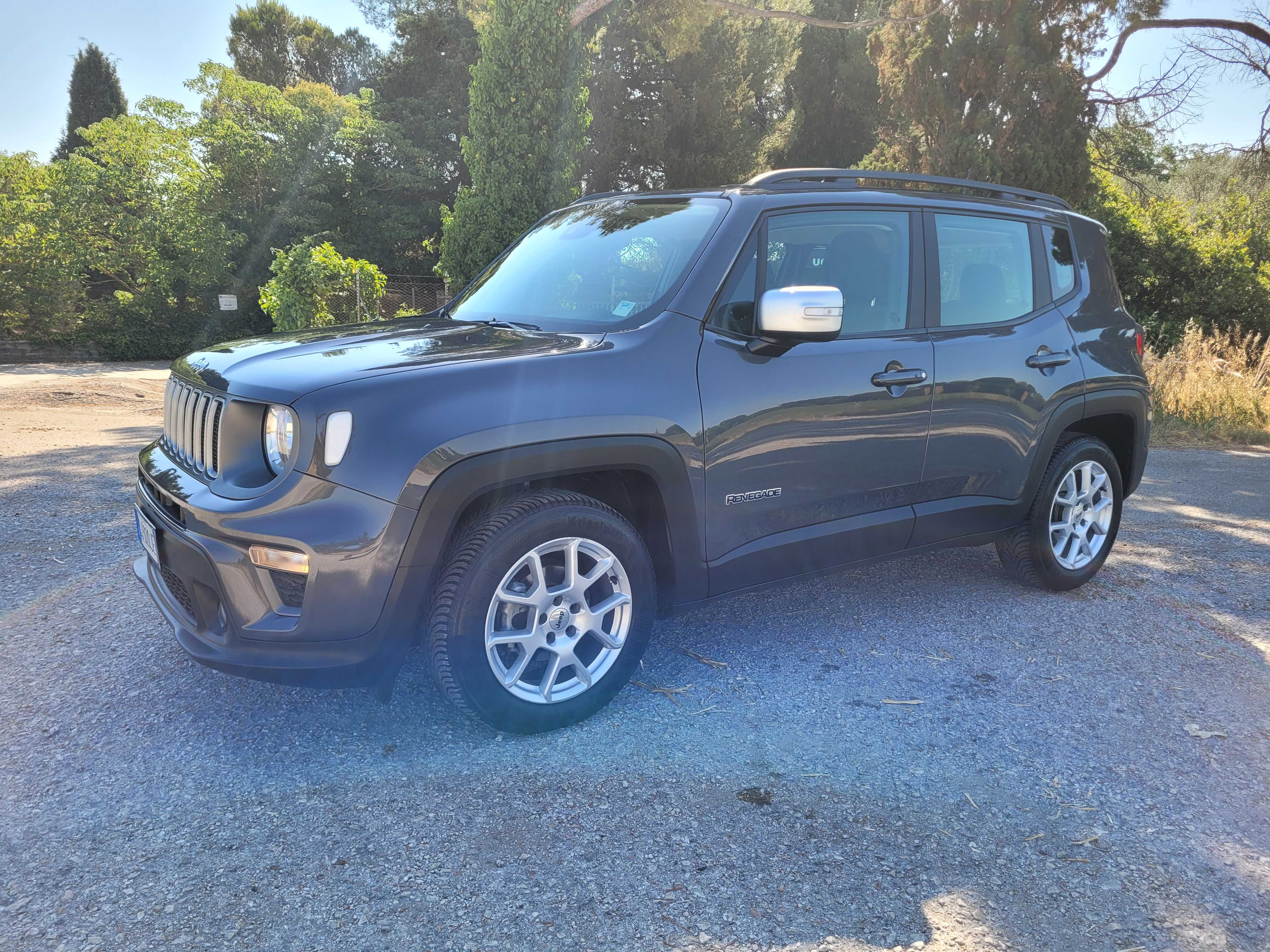 Foto Renegade 1.0 T3 Limited