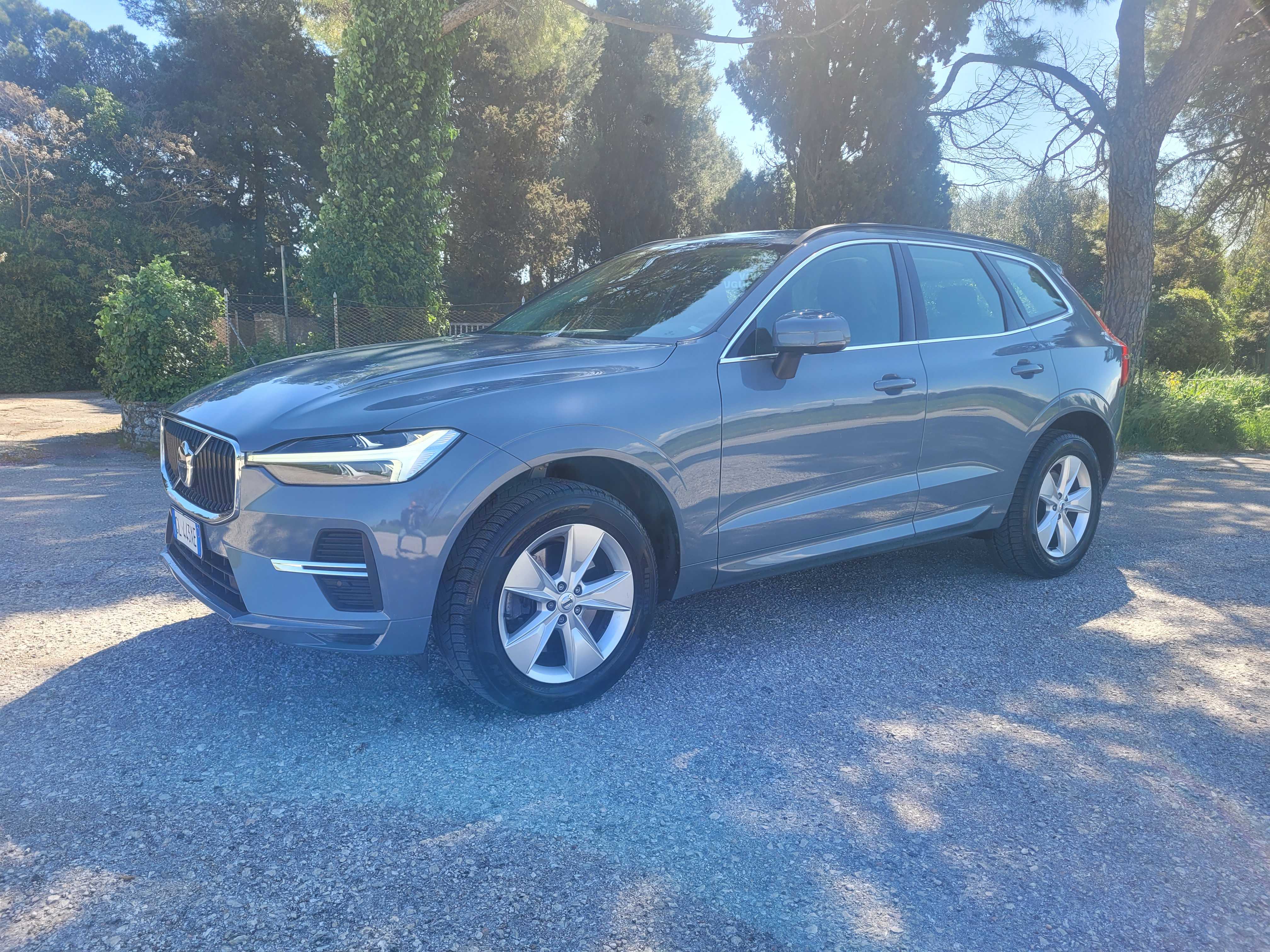 Foto XC60 B4 (d) AWD automatico Core